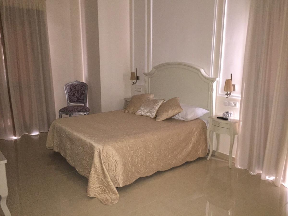 Hotel El Capricho Вільянуева-дель-Трабуко Екстер'єр фото